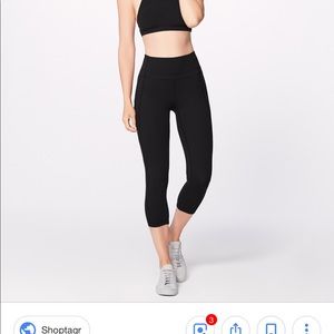 Lululemon Black pushing limits crop legging